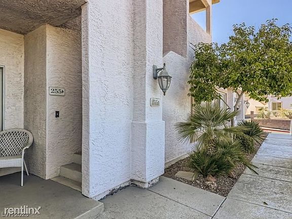 5th image of 255R Big Horn Dr