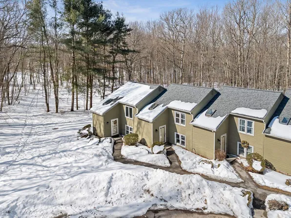 440 Oak Circle #5, Colchester, VT 05446