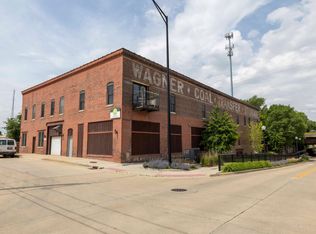 301 S Water St APT 1, Champaign, IL 61820