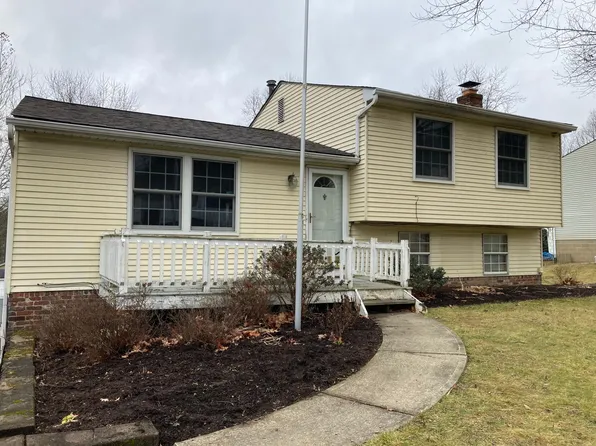 426 Deerfield Dr, Cranberry Township, PA 16066