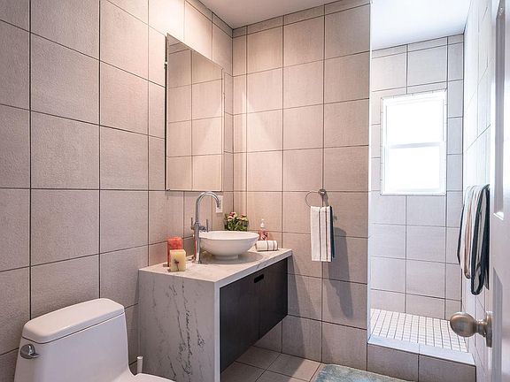 Common Bathroom