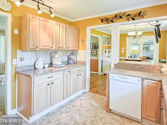 4th image of 11901 Indian Ln
