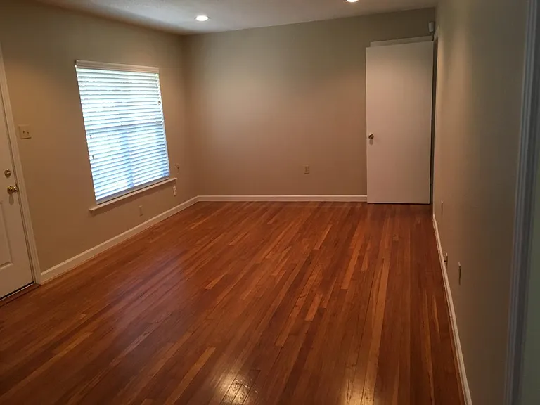 126 Manning Dr — Photo 9