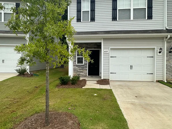 8037 Alderton Ln, Charlotte, NC 28215