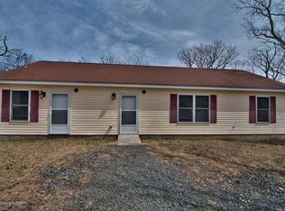 188 Hummingbird Trl, Bushkill, PA 18324