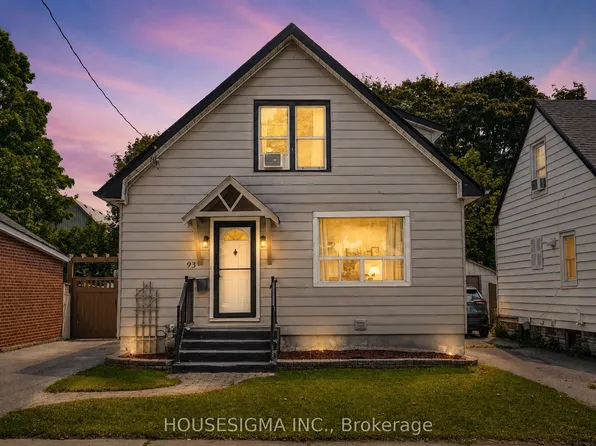 93 Brock St W, Oshawa, ON L1G 1R7