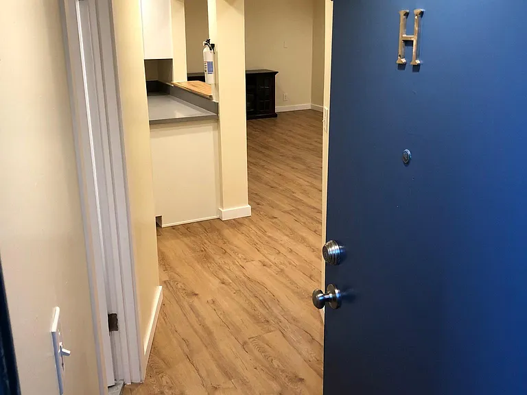 Apartment H Entrance