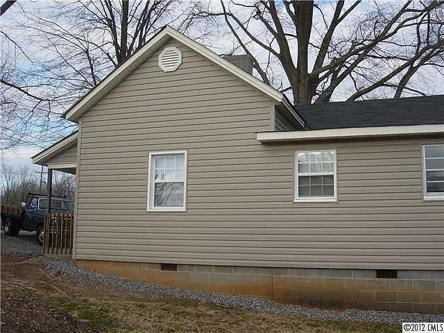 2nd image of 75 Mill Hill Ct
