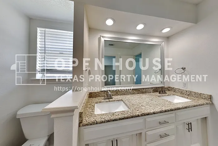 810 Rivercrest Blvd — Photo 12