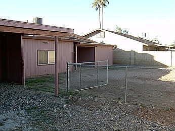 4th image of 10420 W Campbell Ave