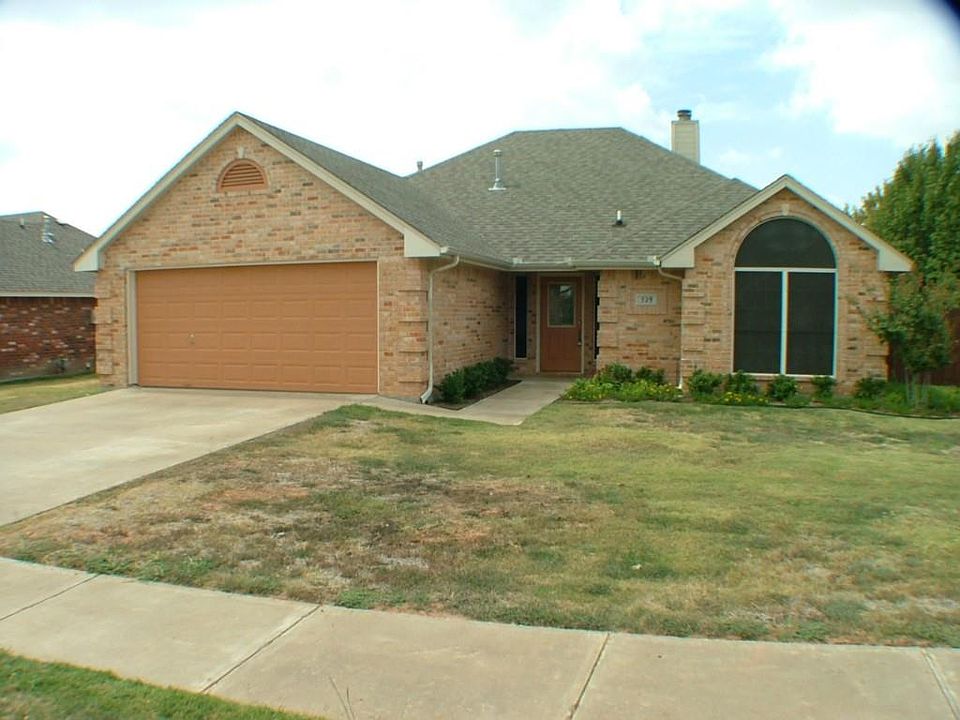 1st image of 529 Wild Springs Dr