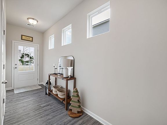 5th image of 117 Pinnacle Way