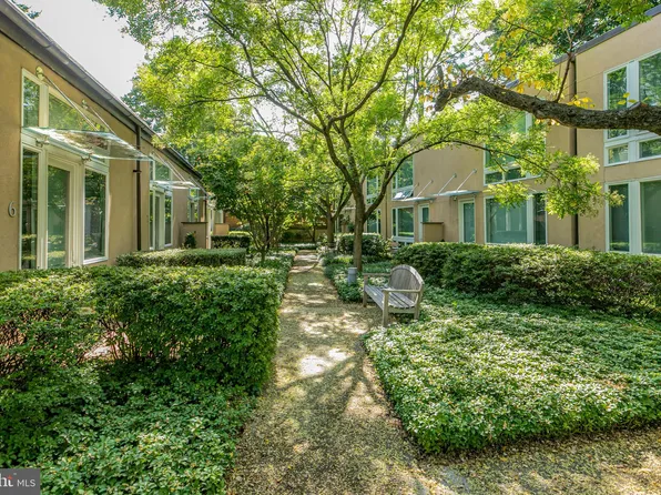 36 Moore St APT 8, Princeton, NJ 08542