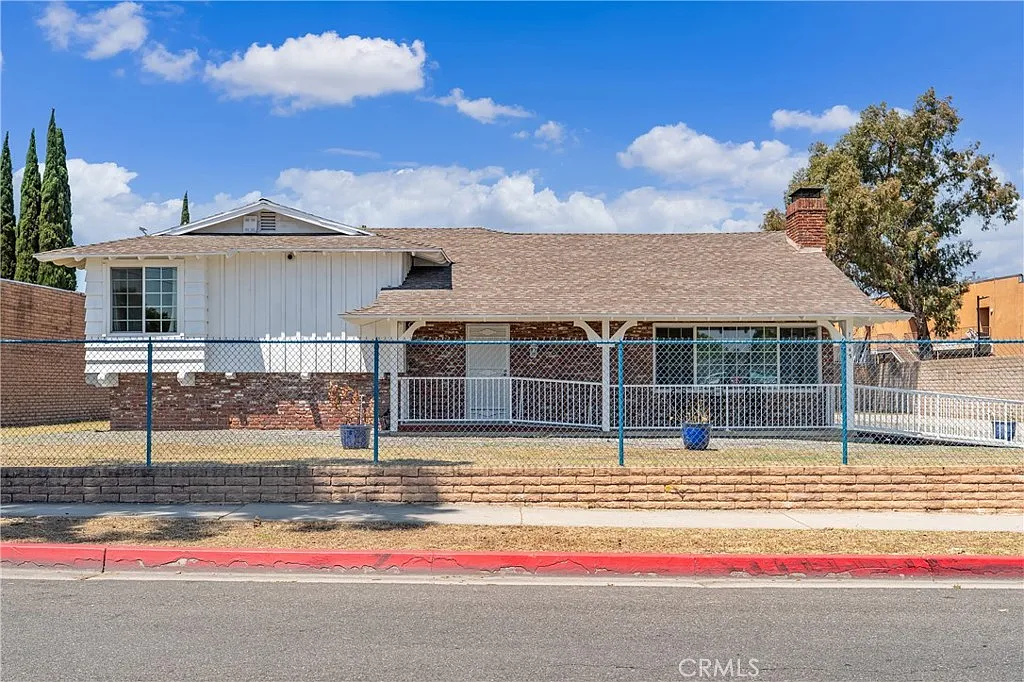 3 bed, 1762 sqft, $4,250 — Photo 1