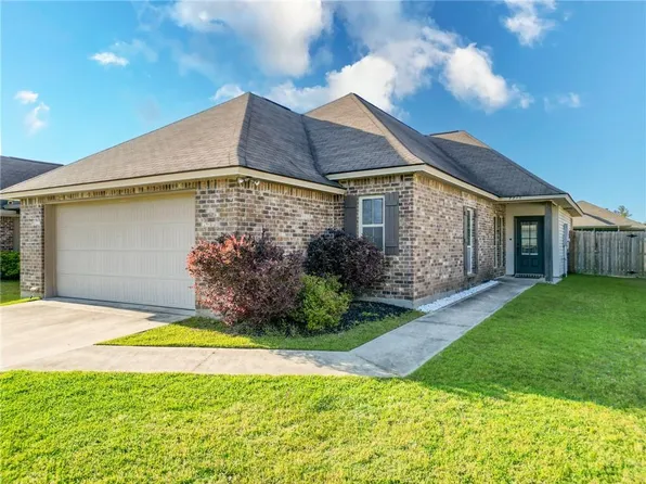 7713 Cedar Trail Dr, Denham Springs, LA 70706