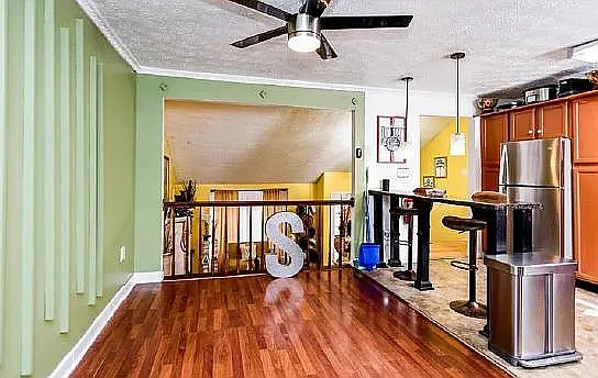 9509 Vermell Pl — Photo 14