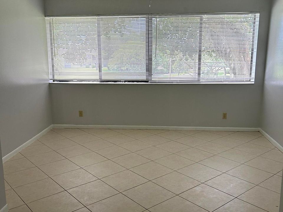 1st image of 4820 Lucerne Lakes Boulevard #301