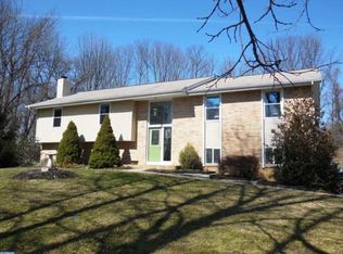1264 N Manor Rd, Honey Brook, PA 19344