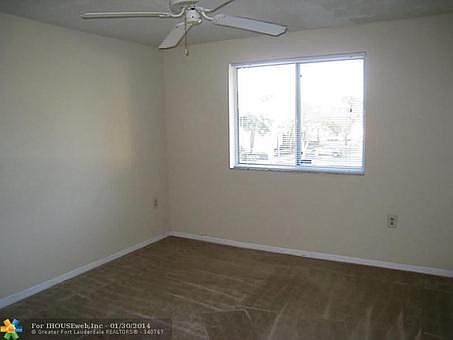 1st image of 19216 Glenmoor Dr