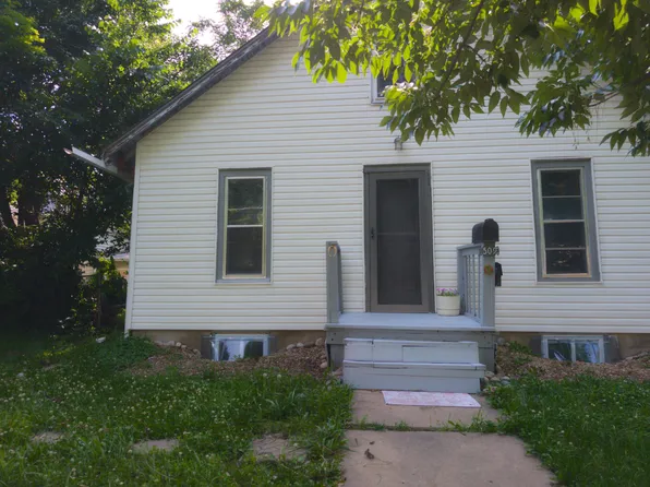 509 N 9th St, Manhattan, KS 66502
