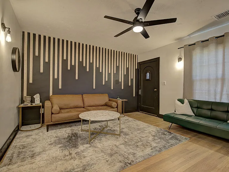2215 W Broadway Ave #1 — Photo 48