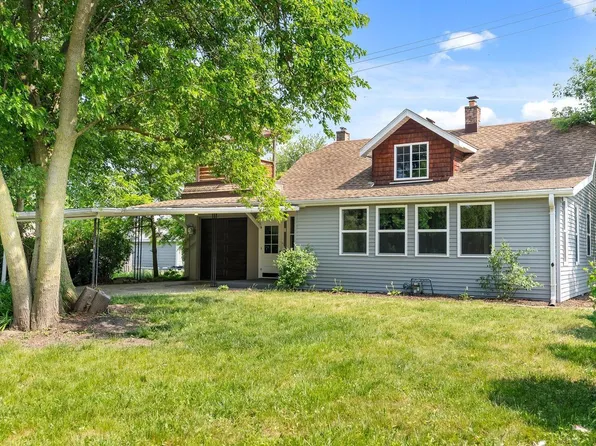 7705 West Lorraine PLACE, Milwaukee, WI 53222