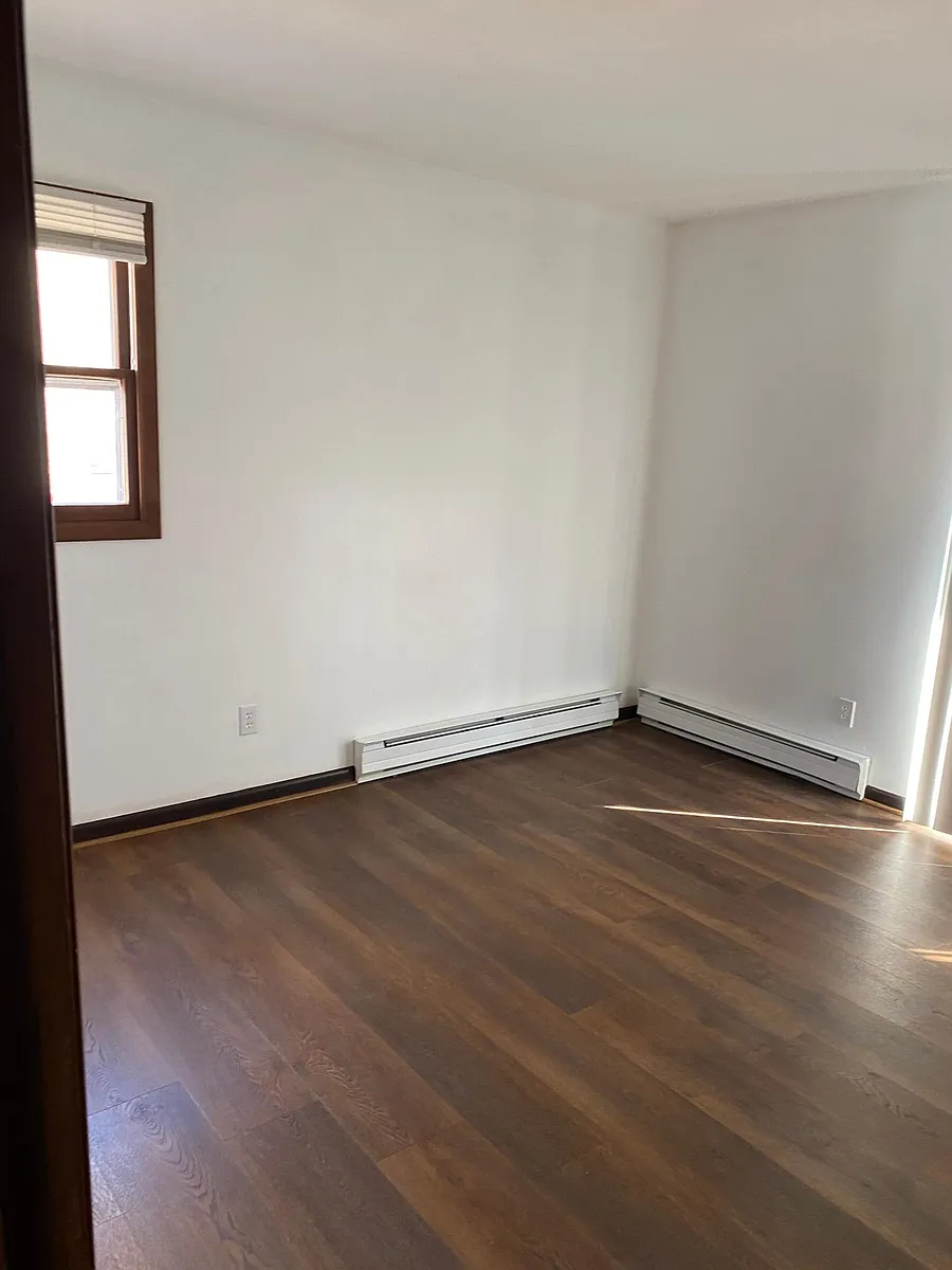 Building Photo - 170 Knox St #1