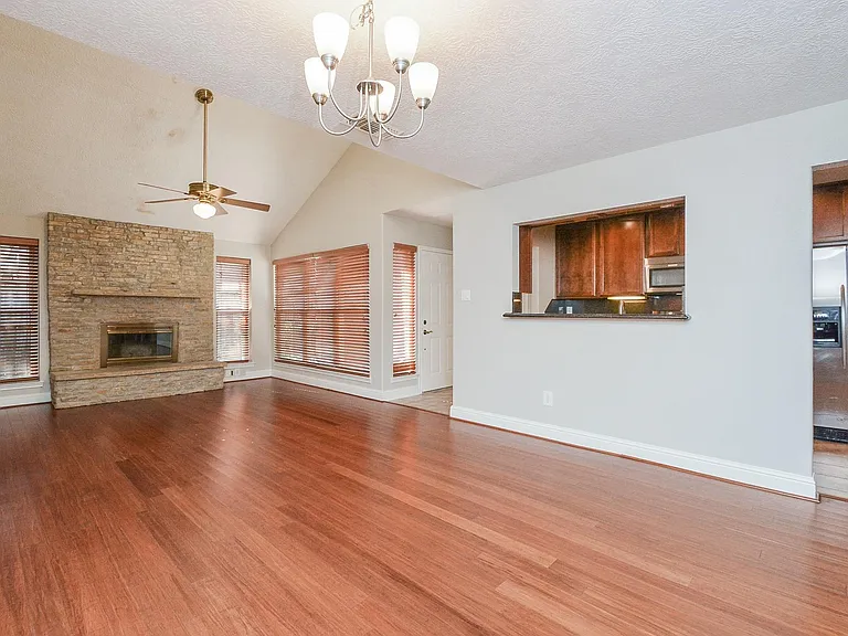 13859 Hollowgreen Dr — Photo 9