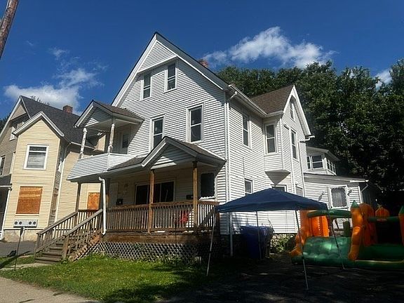 4th image of 61-63 Acushnet Ave