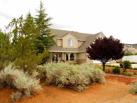 Secluded Front Yard