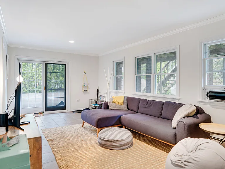 52 Shinnecock Rd #A — Photo 34