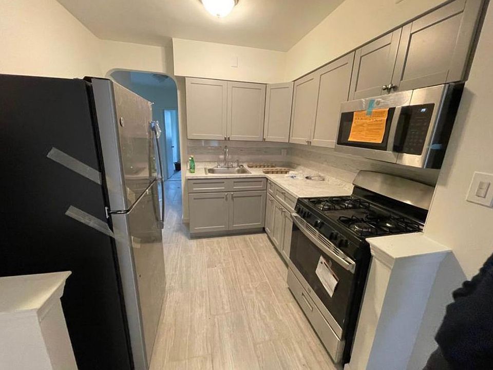 1st image of 1645 E 55th St #1