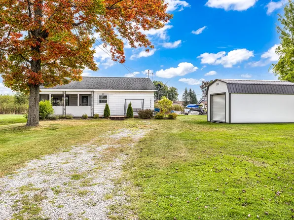 13508 W Shore Dr, Houghton Lake, MI 48629