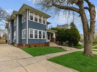 312 W Maple Ave, Libertyville, IL