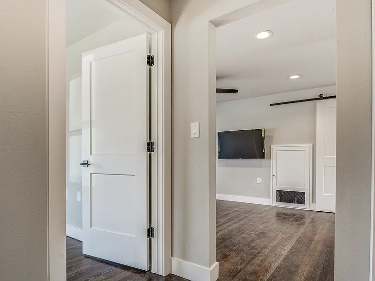 2114 Tucker St #2118-B — Photo 5
