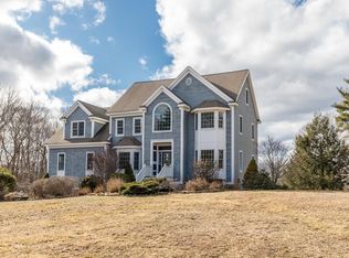 13 Mount Wachusett Ln, Bolton, MA 01740