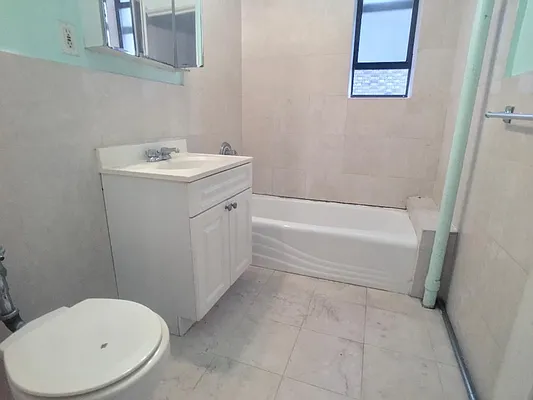 Rented by Sovereign Associates | media 15