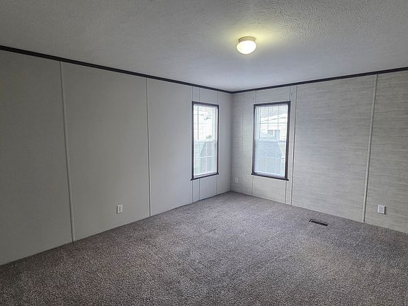 3rd image of 222 Massachusetts Ave