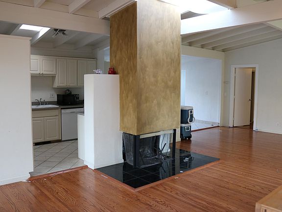 2nd image of 3145 David Ave