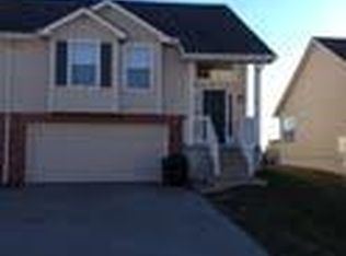 4026 Hawksbury Ct, Saint Joseph, MO 64506