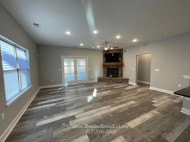 185 Siena Blvd — Photo 16