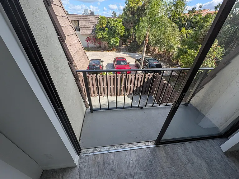 1733 N Congress Ave — Photo 27