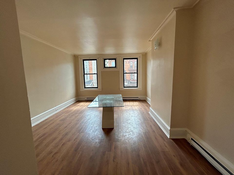 1st image of 3724 N Carlisle St #2