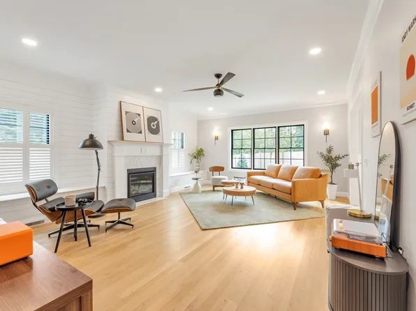 12 Allandale St, Jamaica Plain, MA 02130