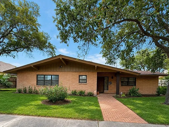107 Alta Plz, Corpus Christi, TX 78411