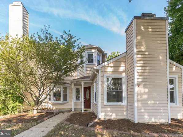 22099 Saint Josephs Cir, Great Mills, MD 20634