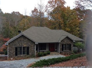 239 Crab Apple Ct, Lake Lure, NC 28746