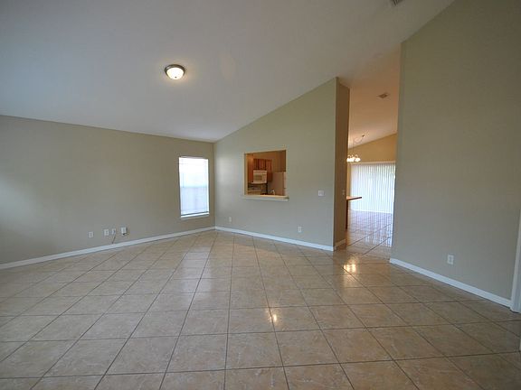 2nd image of 3328 Kelsey Ln