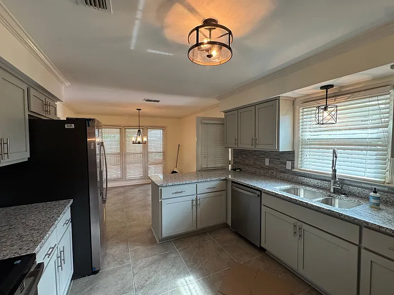 4600 Fox Den Ln — Photo 6