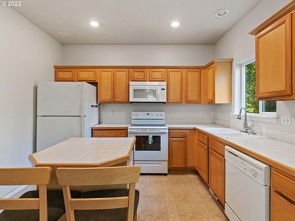 4th image of 13847 Pompei Dr